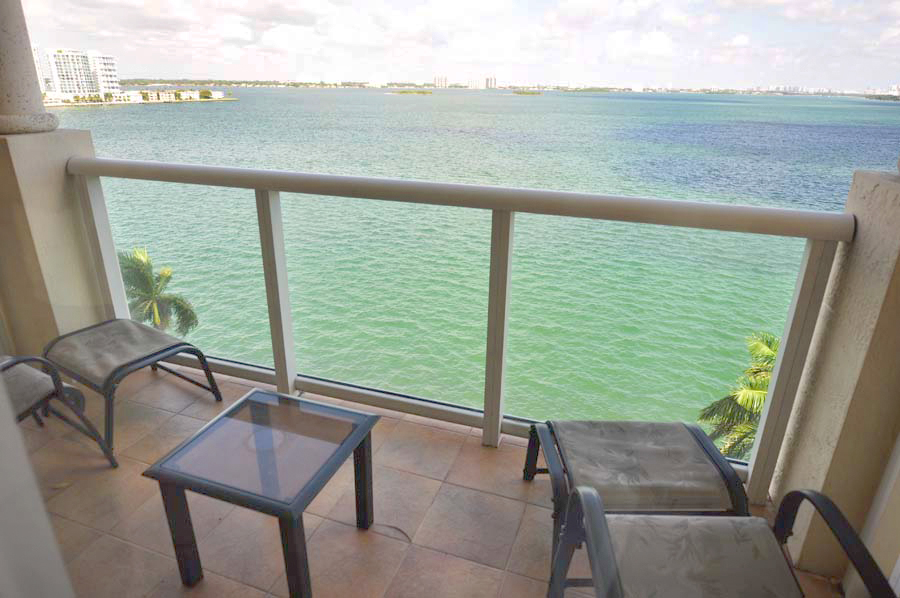 Bayview Terrace Condo 904