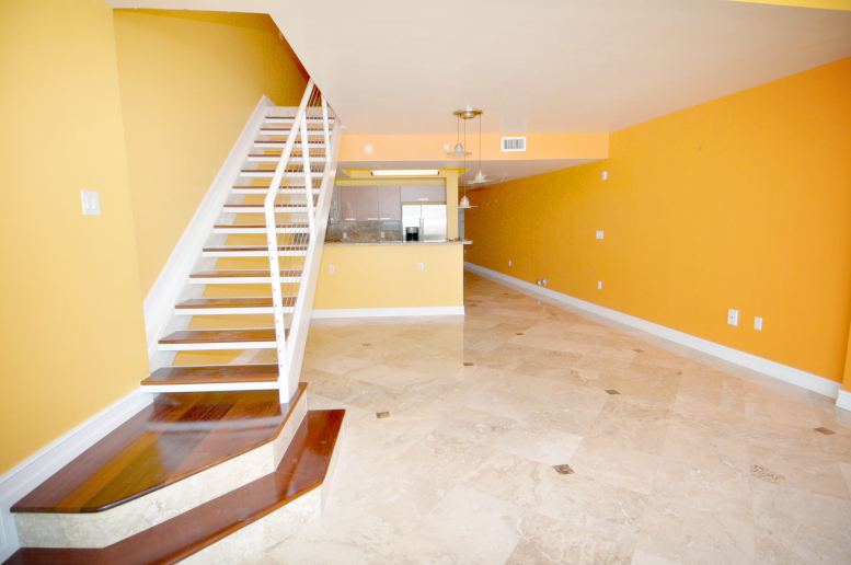 6 Bayview Loft 205 030