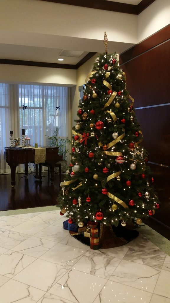 La Perla 2015 Christmas Tree