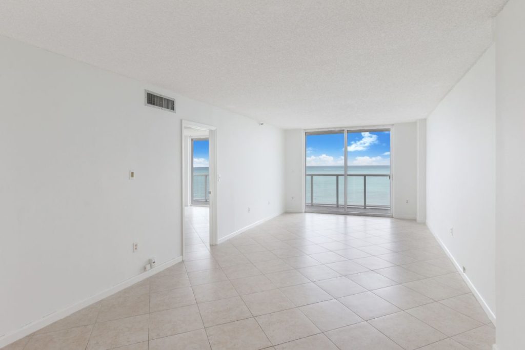 The Royal Club 1703 South Miami Beach
