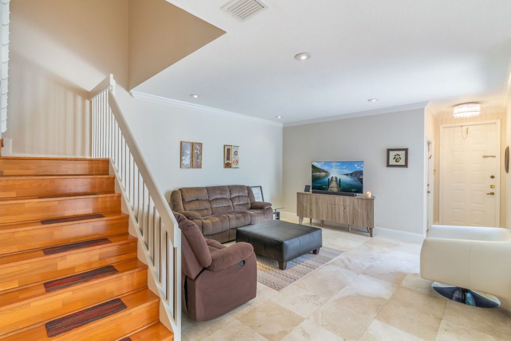 1125 Buttonwood Lane Hollywood Florida Townhome for Sale