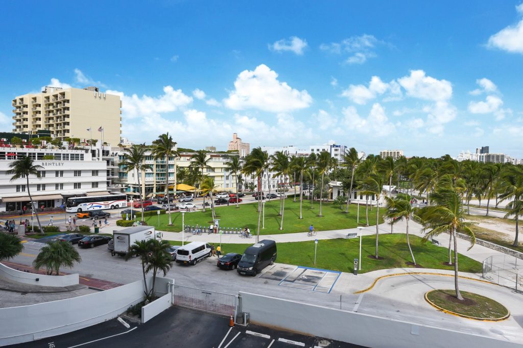 465 Ocean Drive #519 Miami Beach Lummus Park