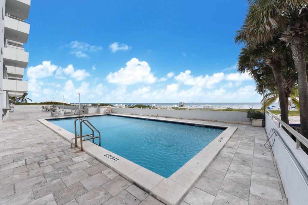 Royal Atlantic 519 Miami Beach Condo