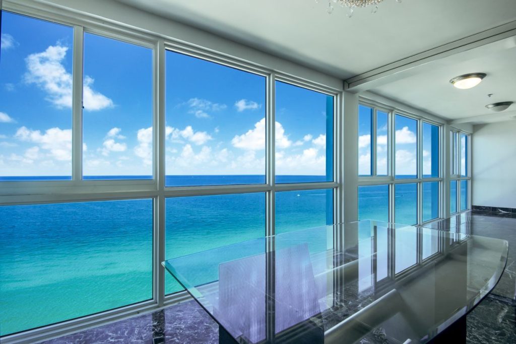 Castle Beach Club Penthouse 04 Miami Beach