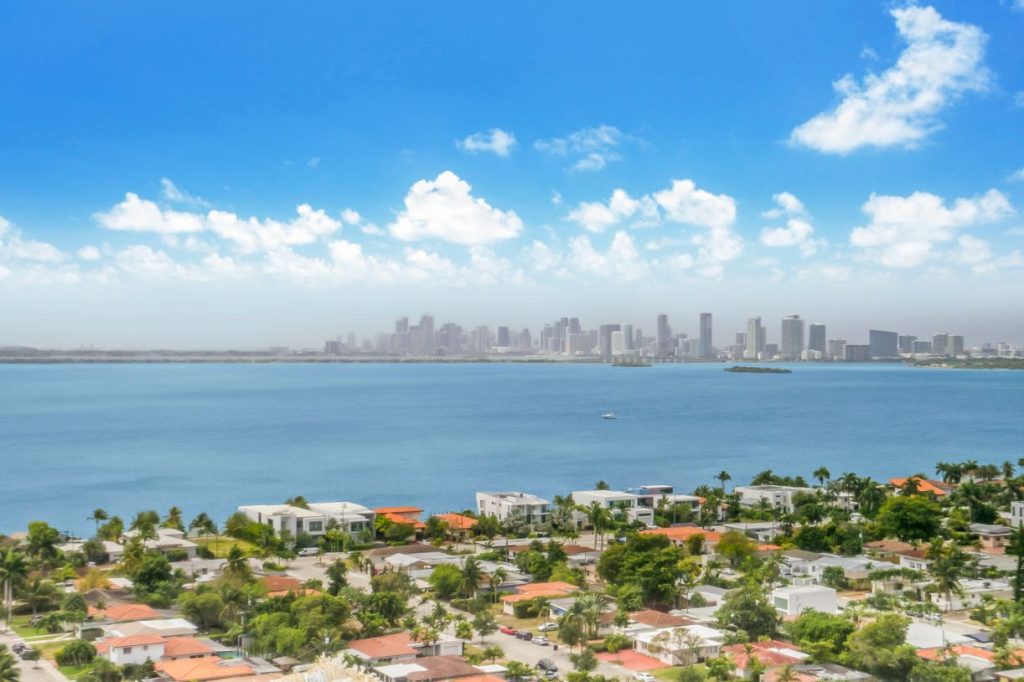Lexi Condo 1906 Views South to Downtown Miami
