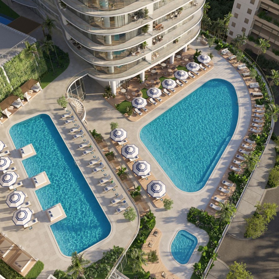 Cipriani Residences Brickell amenities pool deck