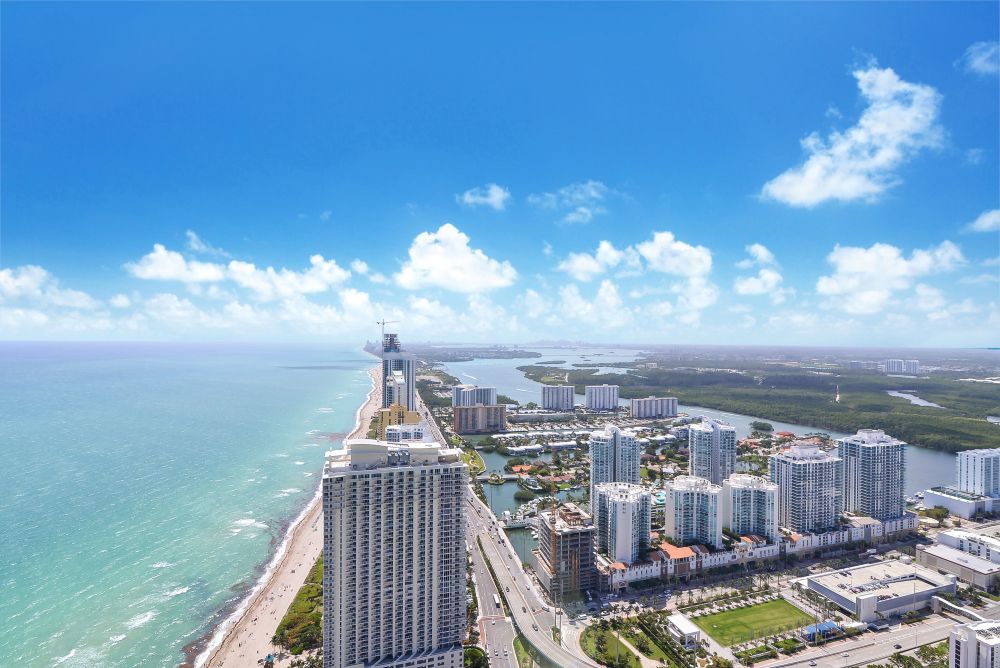 South City views of Sunny Isles Beach Miami from Jade Signature
