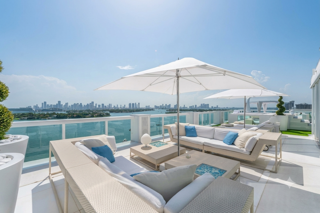 Miami luxury real estate Miami skyline
