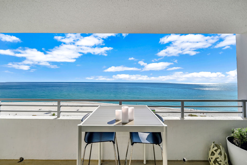 Miami Beach direct ocean views condominium