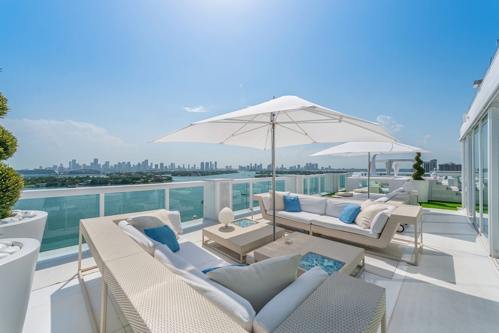 Miami luxury penthouse with panoramic bay and skyline views